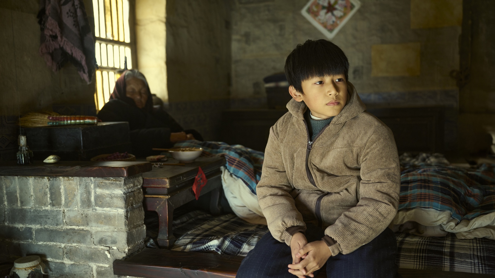 Vencedor do Urso de Prata de melhor direção, ‘Living The Land’ chega aos cinemas brasileiros